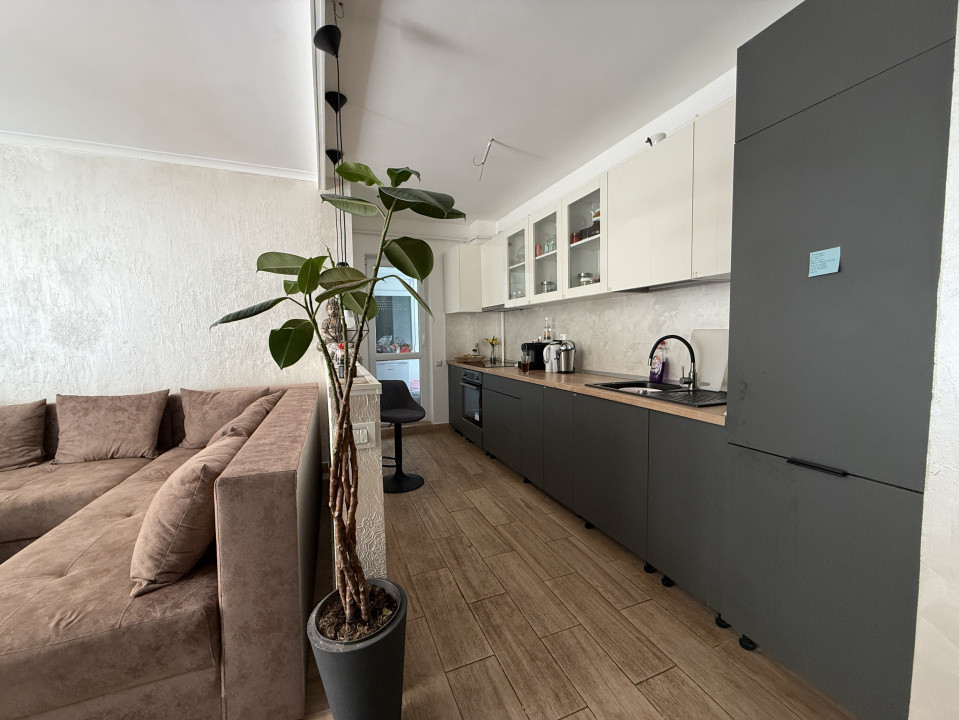 Apartament 3 camere renovat complet – Militari Residence, Str. Tineretului