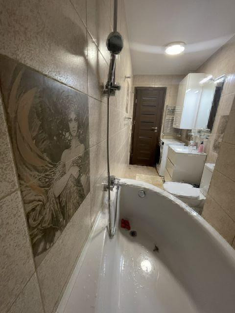 De închiriat | Apartament 2 camere | Bulevardul Decebal | 66 mp | Mobilat 