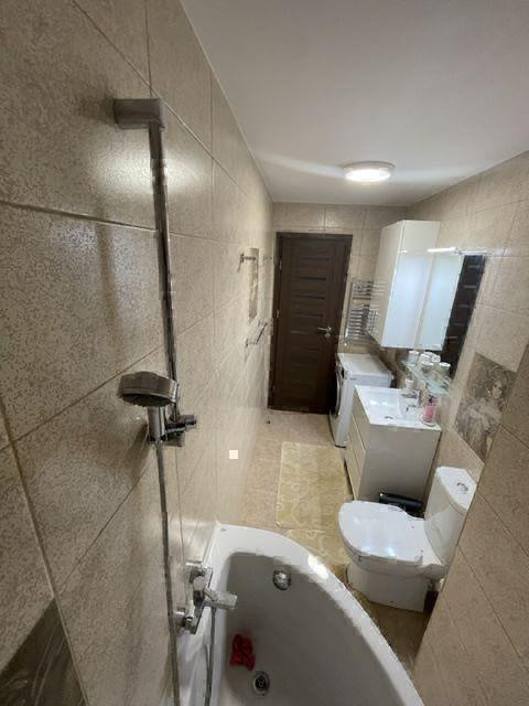 De închiriat | Apartament 2 camere | Bulevardul Decebal | 66 mp | Mobilat 