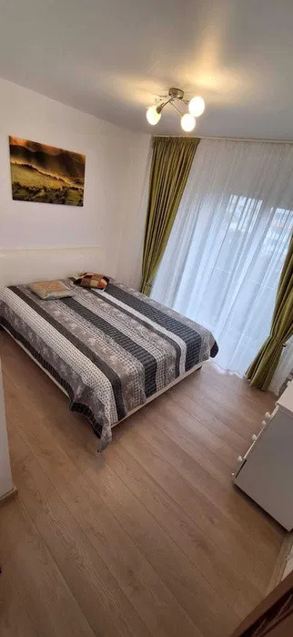 de inchiriat apartament decomandat cu 3 camere  in Iancului 