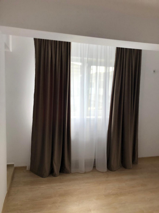 Casa cu 4 camere de inchiriat in Bragadiru 