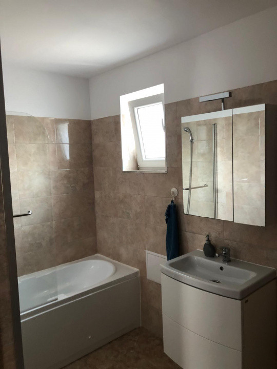 Casa cu 4 camere de inchiriat in Bragadiru 