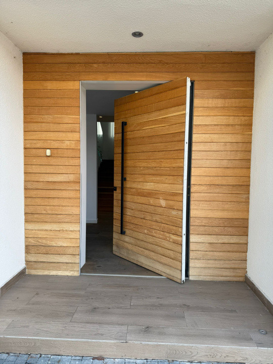 Vilă cu 5 dormitoare în Complex Columbus