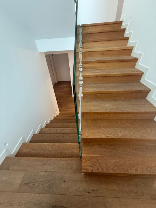 Vilă cu 5 dormitoare în Complex Columbus