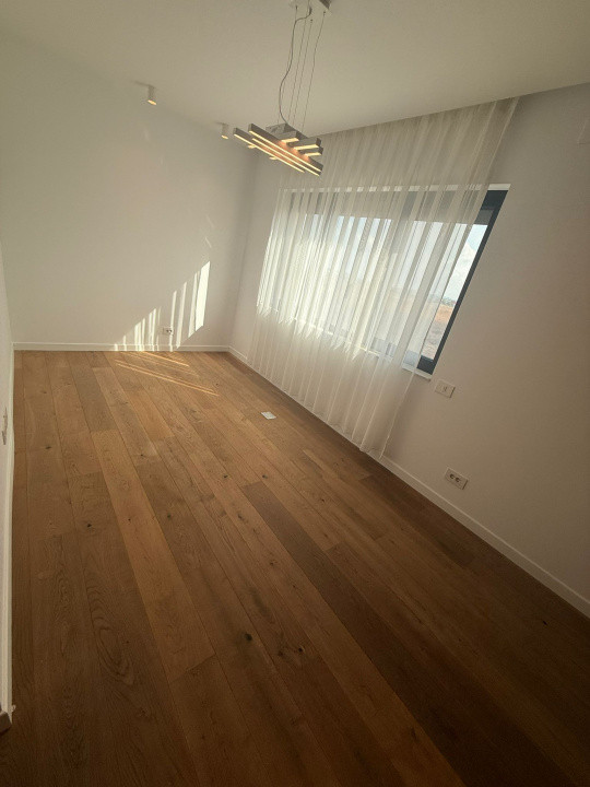 Vilă cu 5 dormitoare în Complex Columbus