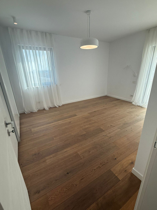 Vilă cu 5 dormitoare în Complex Columbus