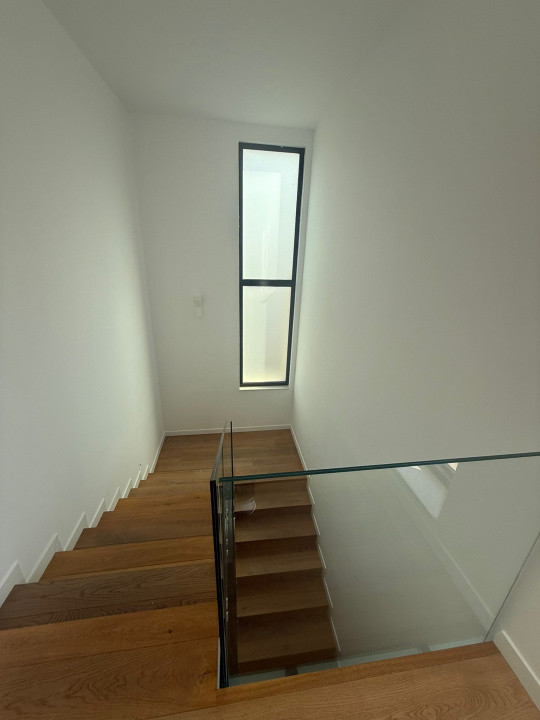 Vilă cu 5 dormitoare în Complex Columbus