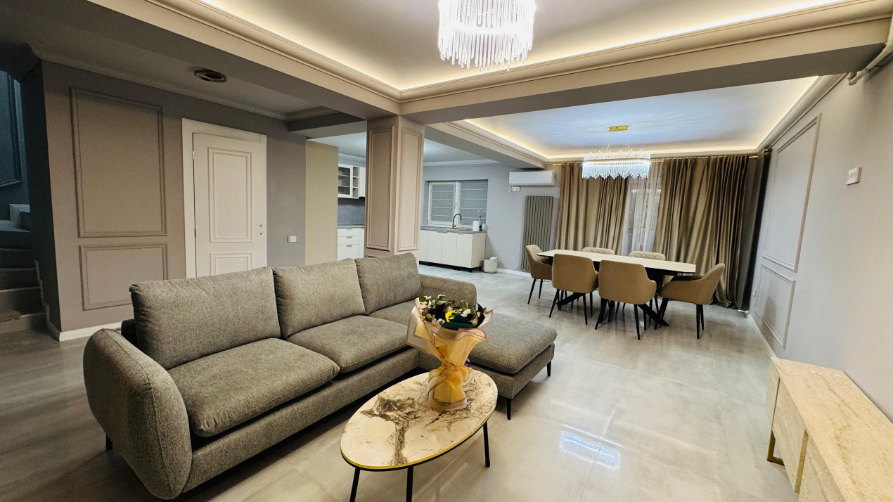 Casa de vis cu interioare sofisticate și atmosferă de lux, Pipera