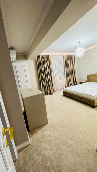 Casa de vis cu interioare sofisticate și atmosferă de lux, Pipera