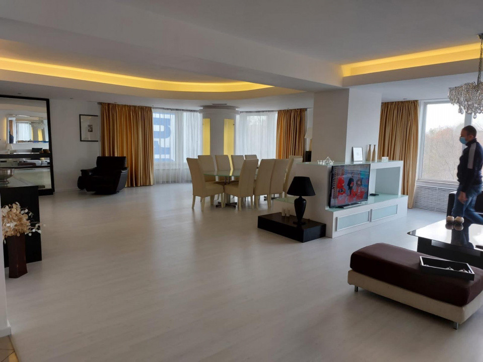 Apartament de lux cu 4 camere Herăstrău