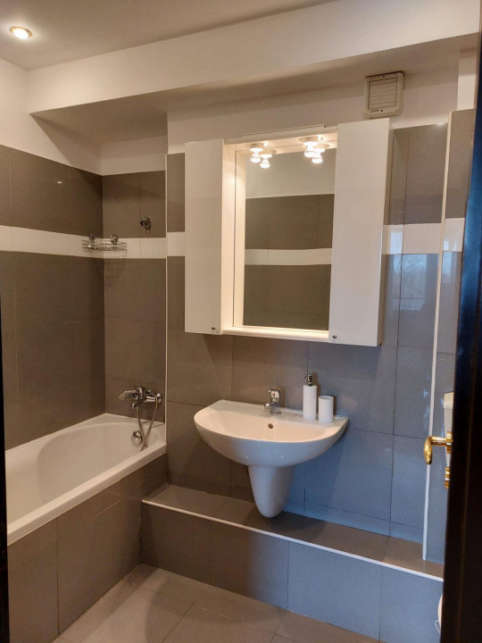 Apartament de lux cu 4 camere Herăstrău