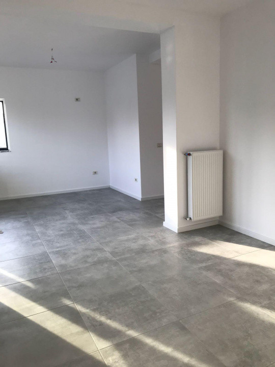 Casa cu 4 camere si curte de inchiriat in Bragadiru