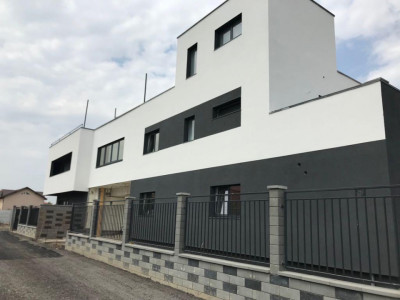 Casa cu 4 camere si curte de inchiriat in Bragadiru