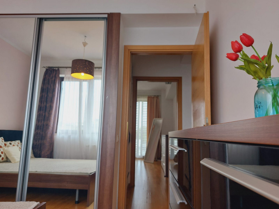 Apartament 3 camere, parcare, balcon, zona Kiseleff