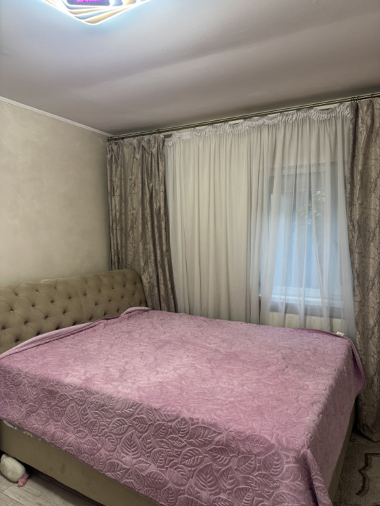 Casă de vânzare  cu 4 camere  în Pipera 