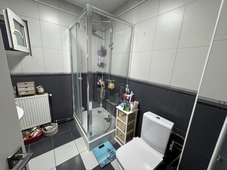 Casă de vânzare  cu 4 camere  în Pipera 