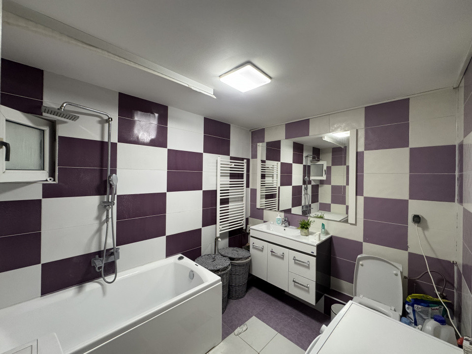 Casă de vânzare  cu 4 camere  în Pipera 