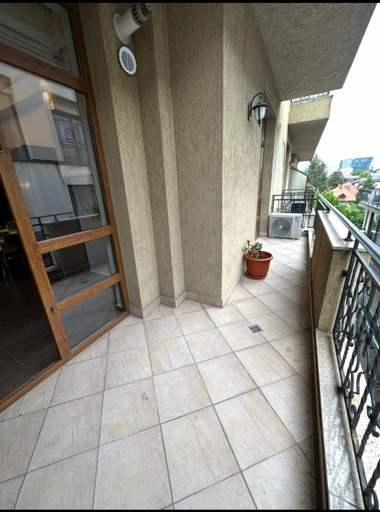 Apartament 3 camere | Mănăstirea Cașin | Zonă de prestigiu