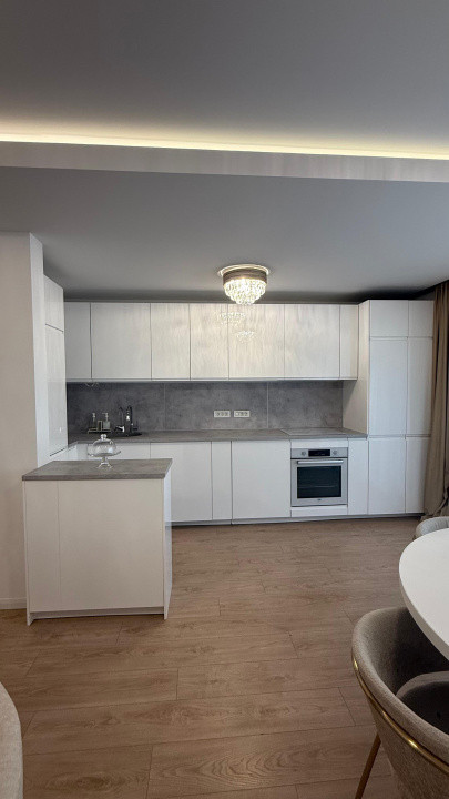 Apartament de lux cu 4 camere, Pipera 