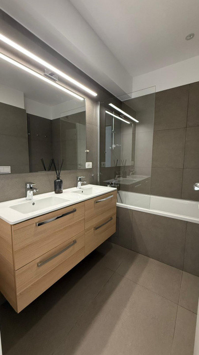 Apartament de lux cu 4 camere, Pipera 