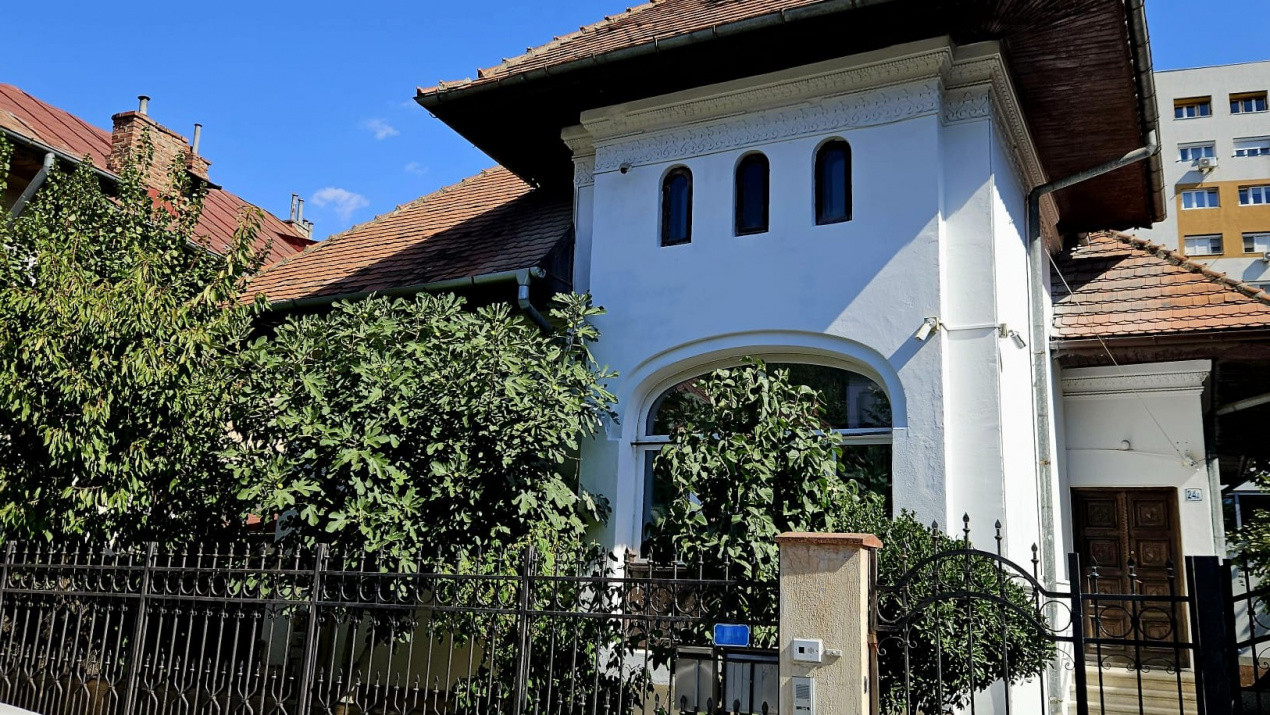 Casă spațioasă de vânzare în Dorobanți, București