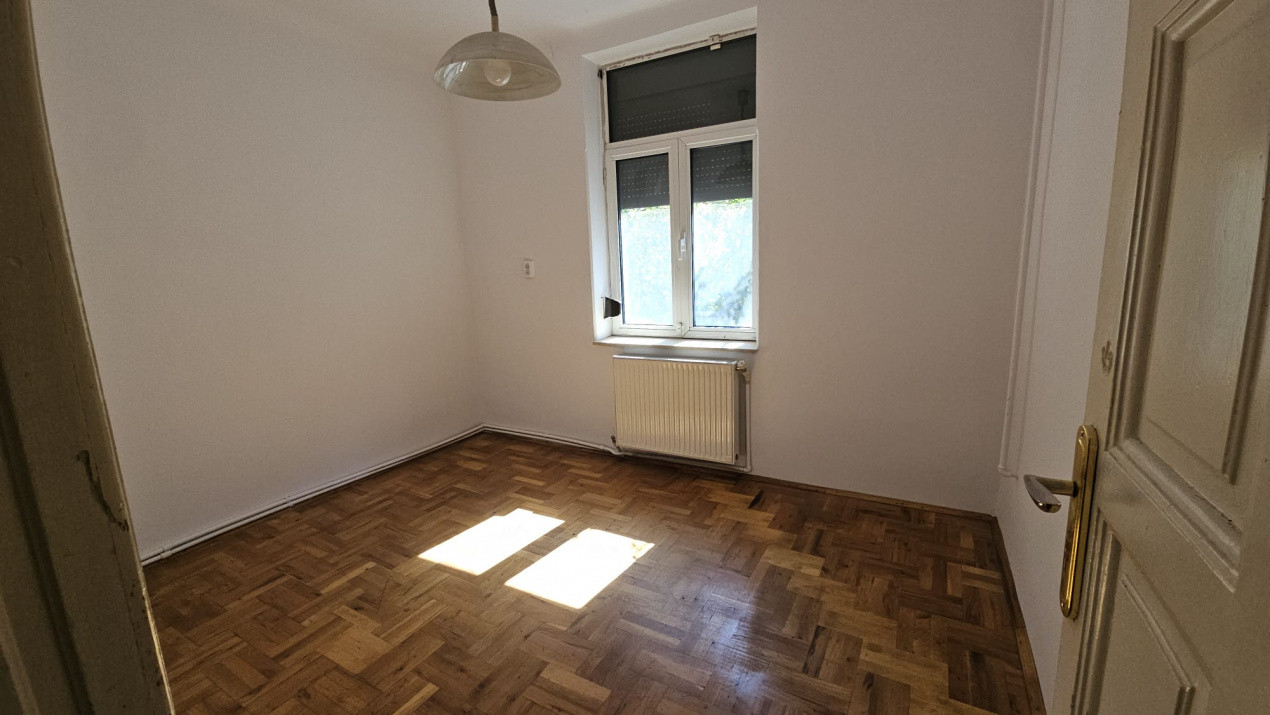 Casă spațioasă de vânzare în Dorobanți, București