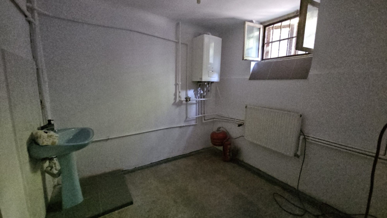 Casă spațioasă de vânzare în Dorobanți, București