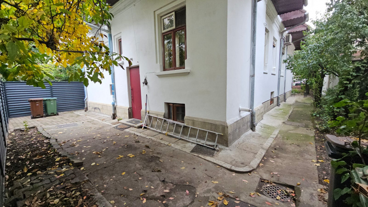 Casă spațioasă de vânzare în Dorobanți, București