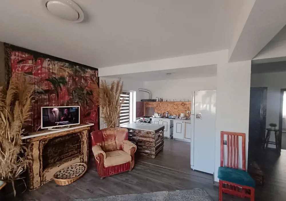 🌿 Casă 3 camere cu curte – de închiriat în Pantelimon