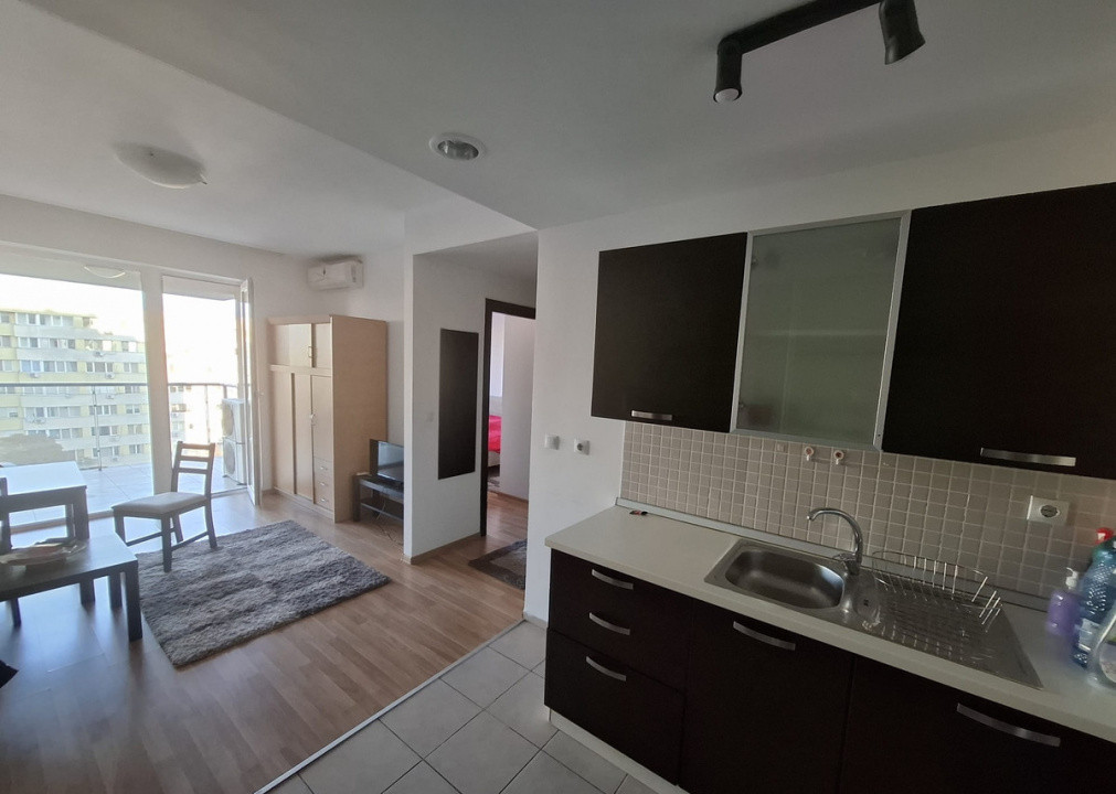 Apartament semidecomandat cu 2 camere, in Colentina
