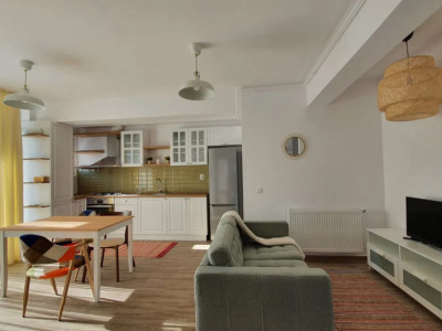 Apartament de inchiriat 3 camere, parcare inclusa l Otopeni 