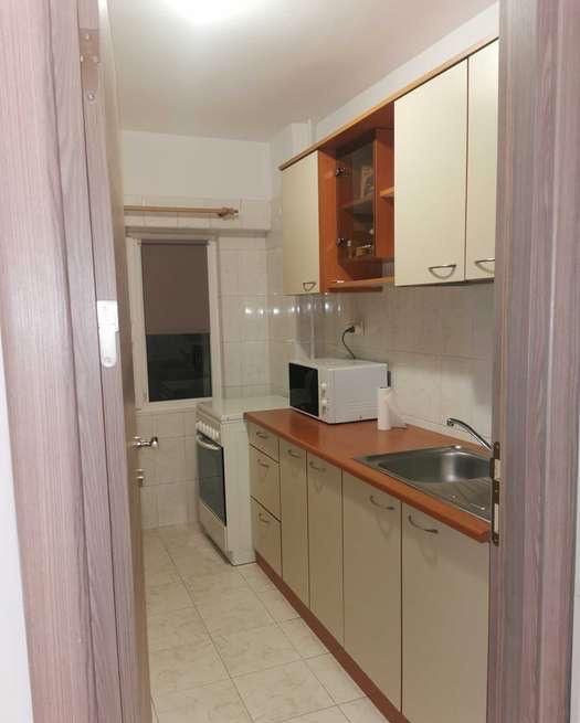 Apartament semidecomandat cu 2 camere Mosilor
