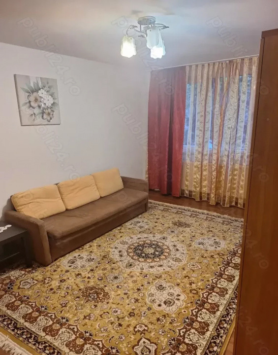 de inchiriat apartament decomandat cu 3 camere, 1 Decembrie 1918