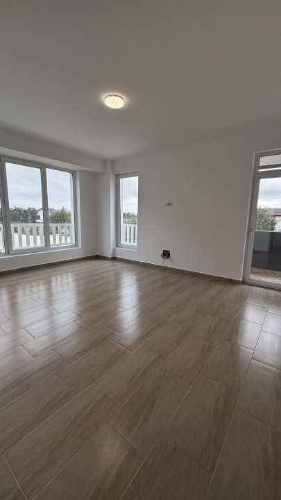 Apartamente și spațiu comercial pachet investițional disponibil