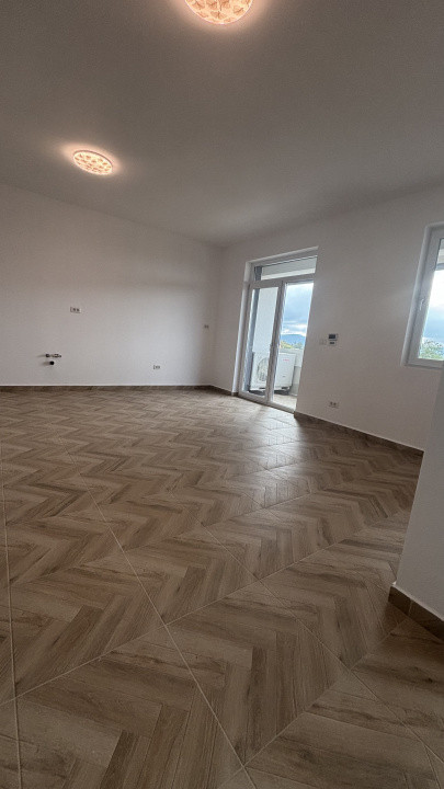 Apartamente și spațiu comercial pachet investițional disponibil