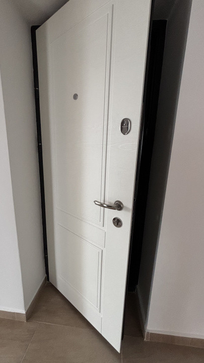 Apartamente și spațiu comercial pachet investițional disponibil