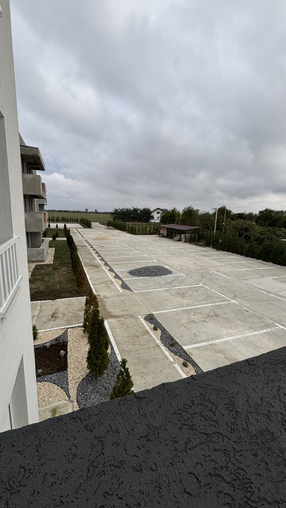 Apartamente și spațiu comercial pachet investițional disponibil