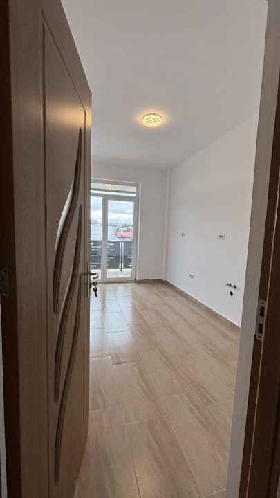 Apartamente și spațiu comercial pachet investițional disponibil