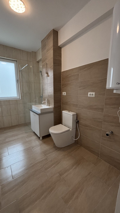 Apartamente și spațiu comercial pachet investițional disponibil