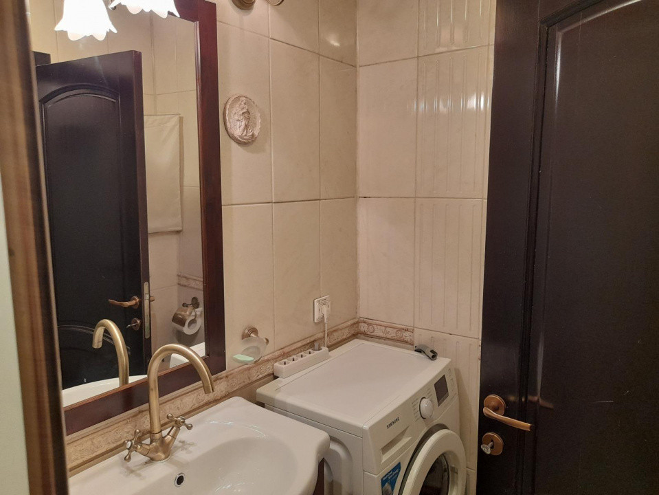 Închiriere apartament 2 camere – loc de parcare