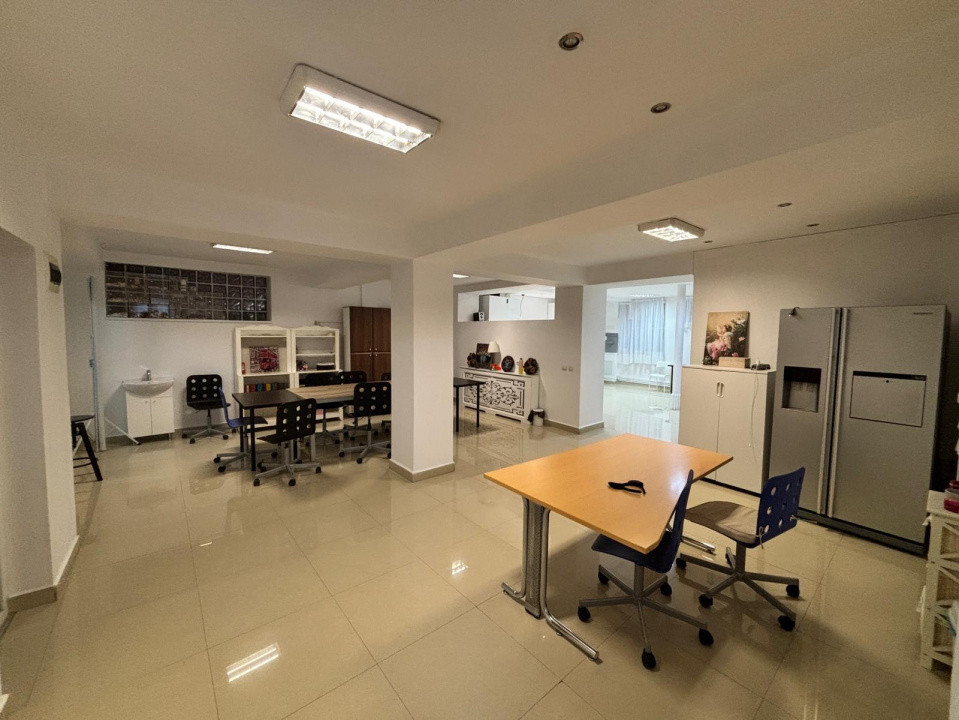 Clădire modernă, versatilă de închiriat