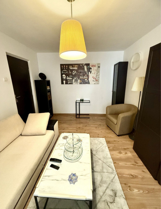 Apartament de închiriat 2 camere I Metrou Victoriei I Parcare