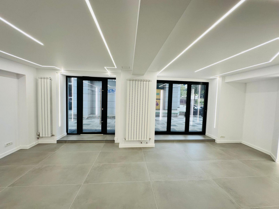 Spatiu comercial stradal de vanzare, 120mp, zona - Decebal