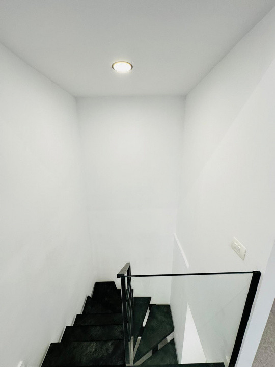 Spatiu comercial stradal de vanzare, 120mp, zona - Decebal