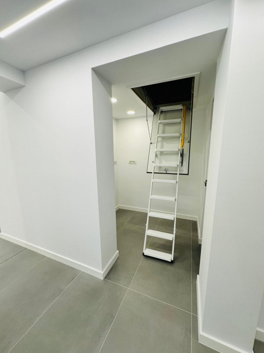 Spatiu comercial stradal de vanzare, 120mp, zona - Decebal