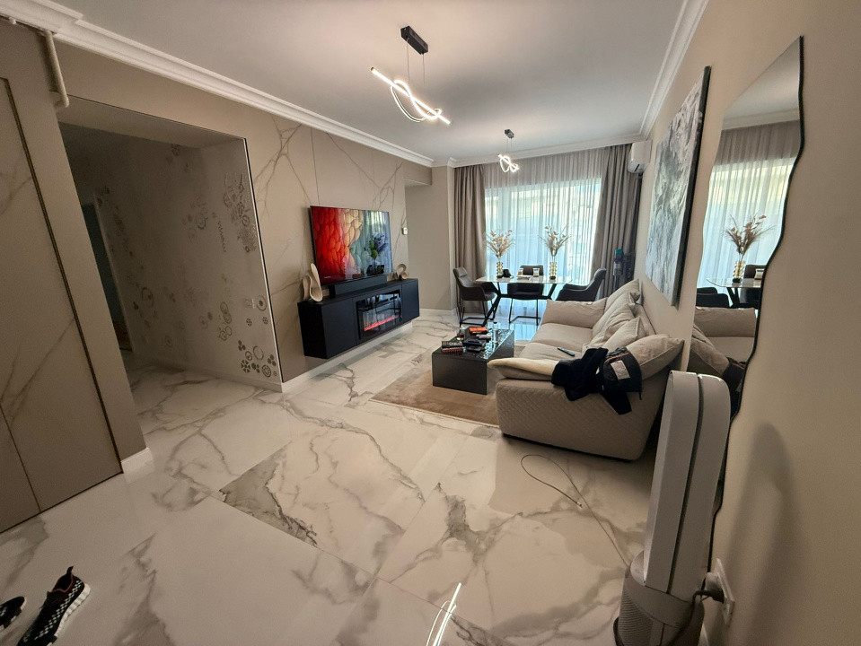 Apartament de vânzare cu 3 camere în Pipera 