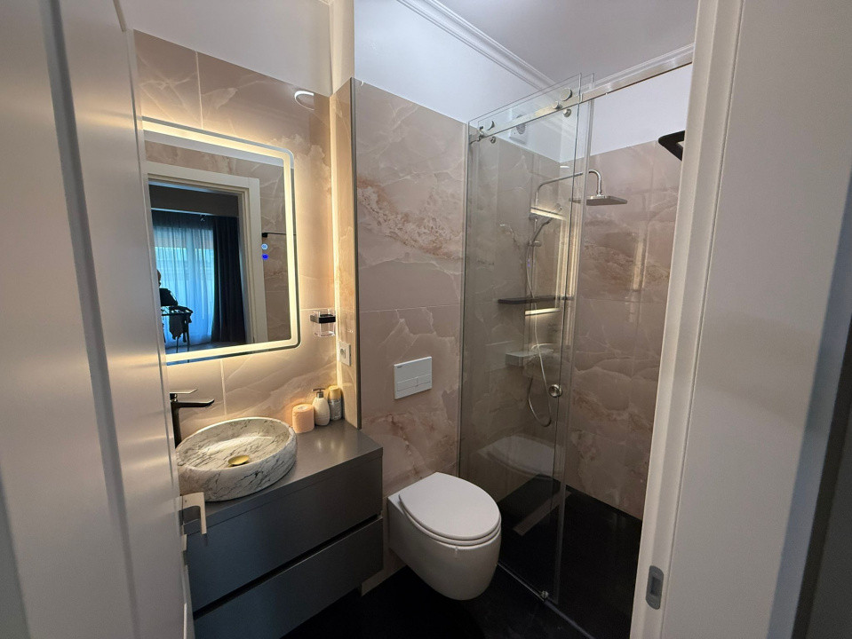 Apartament de vânzare cu 3 camere în Pipera 