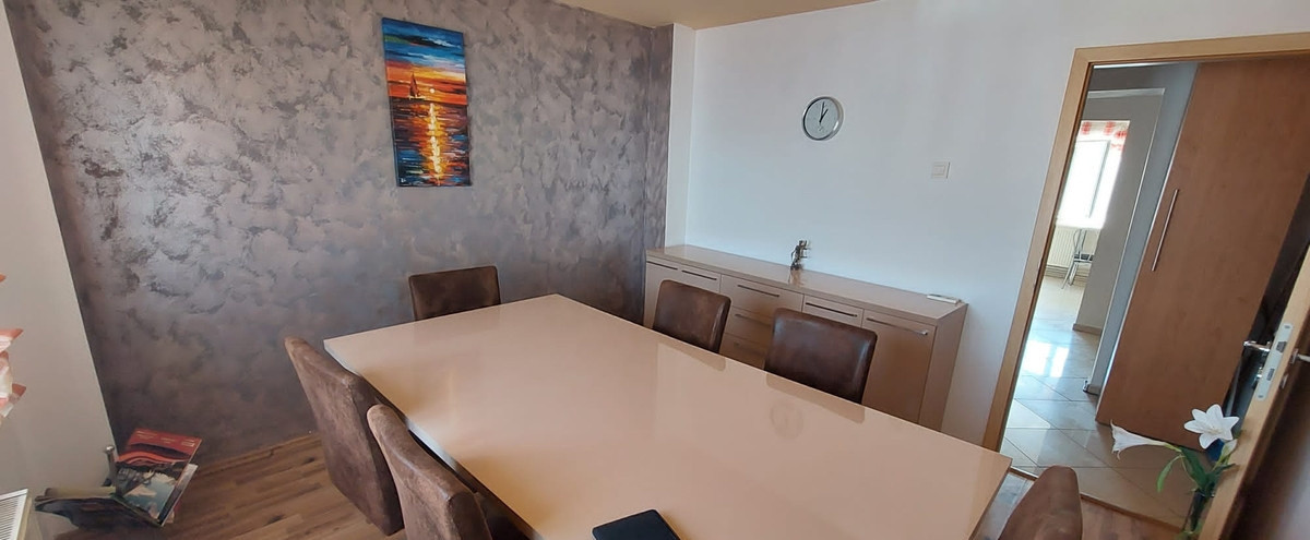 Apartament 3 camere- spatiu pentru birou