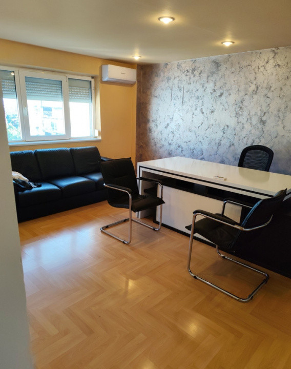 Apartament 3 camere- spatiu pentru birou