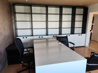Apartament 3 camere- spatiu pentru birou